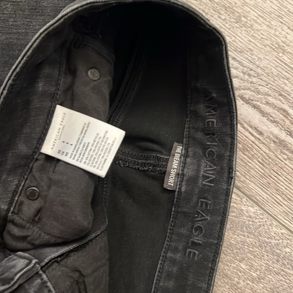 AE distressed jean shorts - Picture 4 of 5